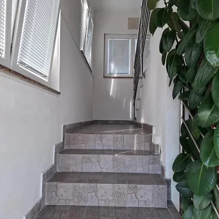 דירה Ivica-2db,parking,klima,wifi