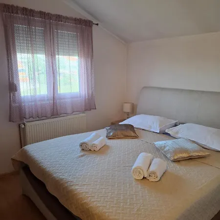 3db Ivica-parking,klima,wifi