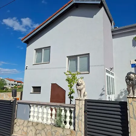 Apartment Ivica-2Db,Parking,Klima,Wifi *