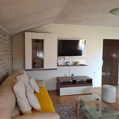 3db Ivica-parking,klima,wifi *